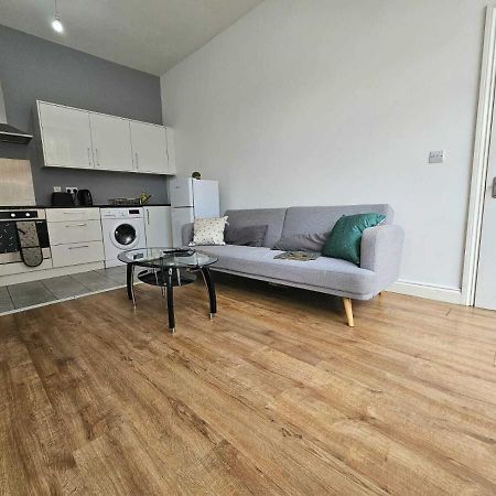 Bee Accommodations Backways Leicester Extérieur photo