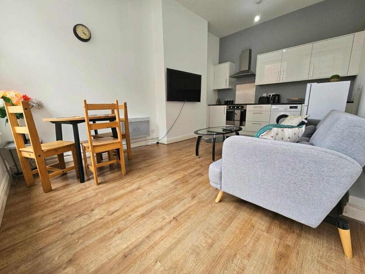 Bee Accommodations Backways Leicester Extérieur photo