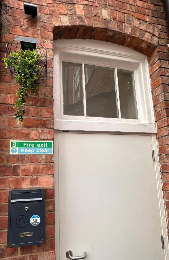 Bee Accommodations Backways Leicester Extérieur photo